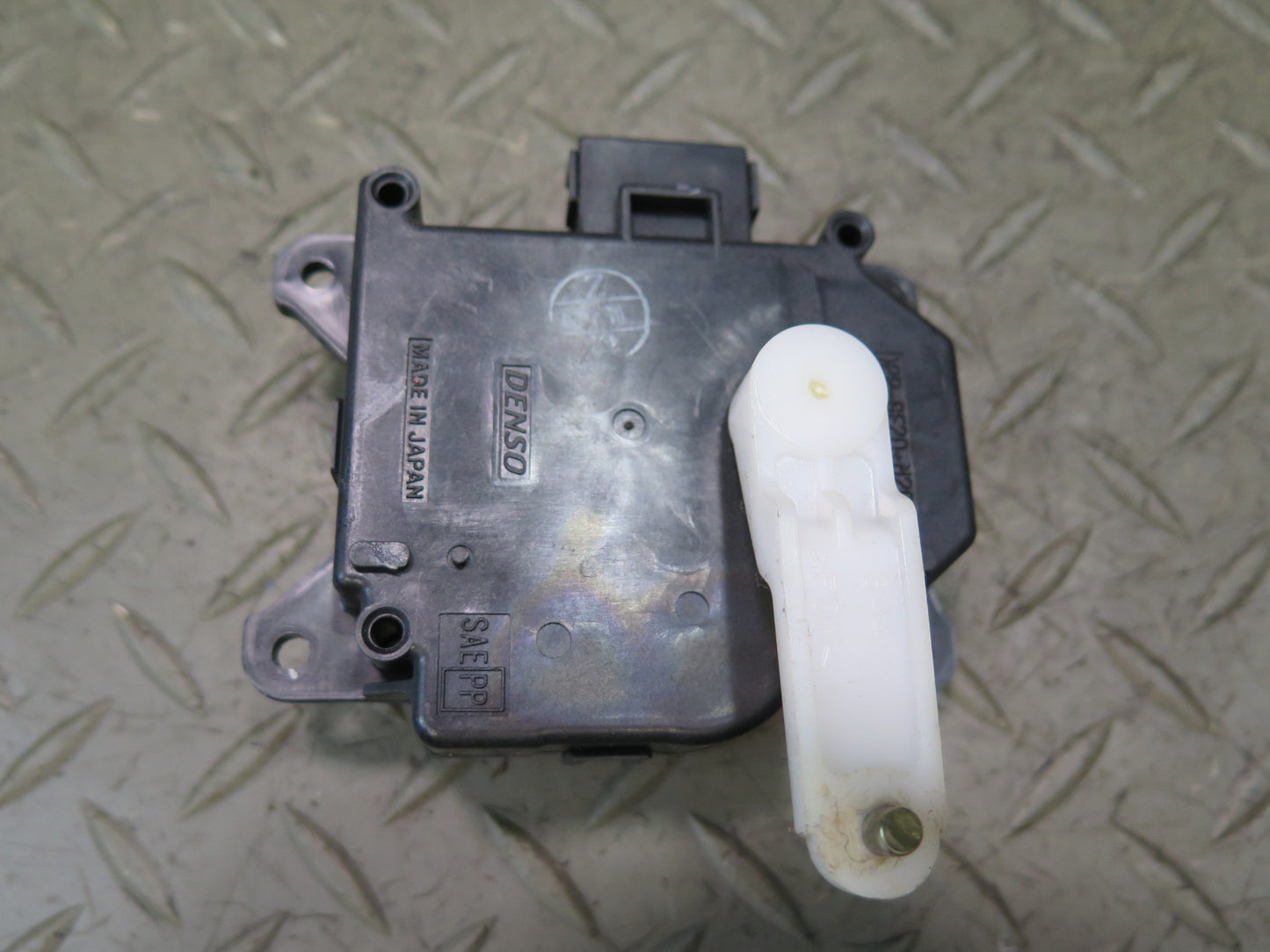 01-05 Lexus JCE10L IS300 Set of 3 A/C Heater Flap Door Actuator Motor OEM