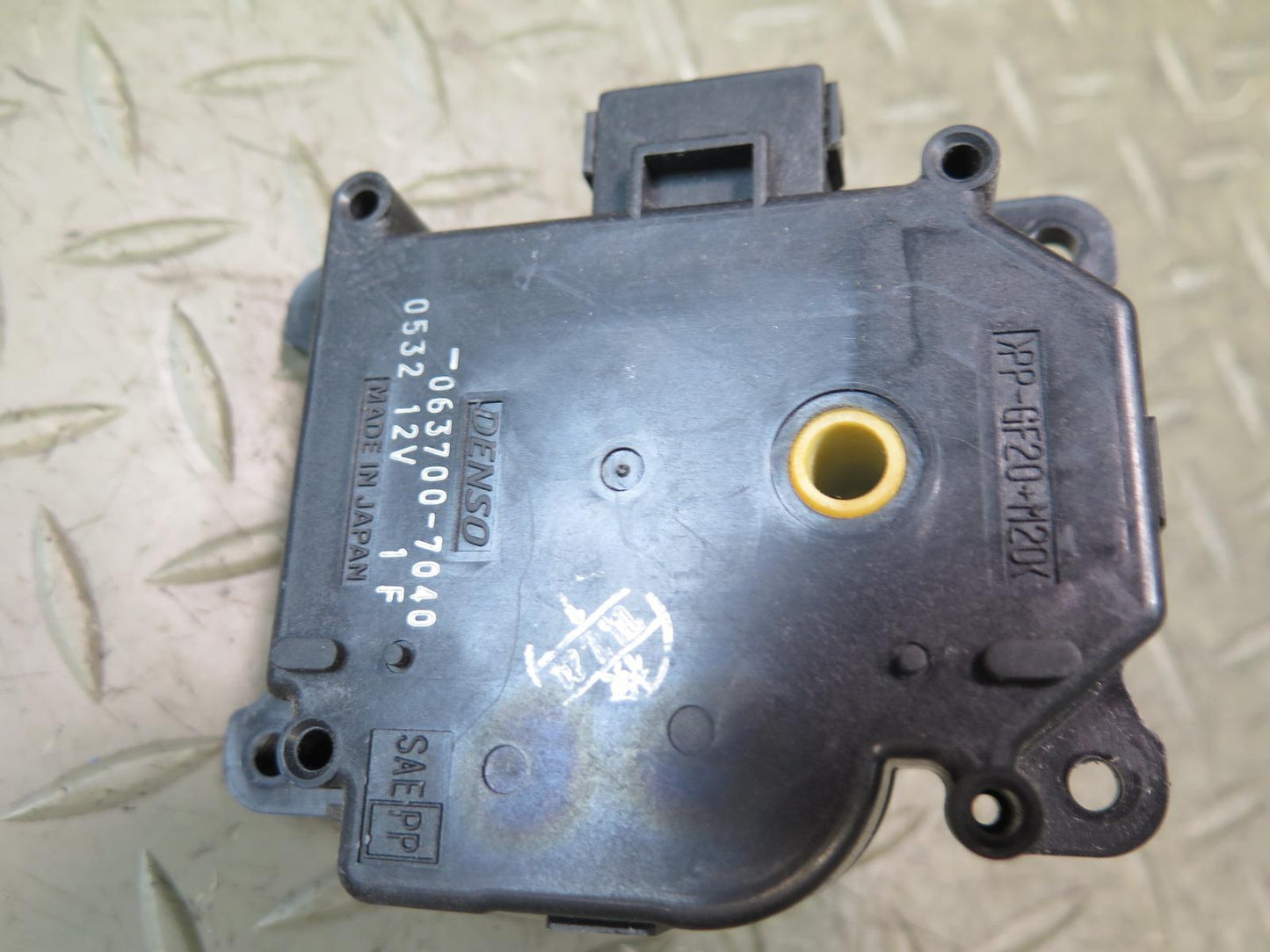 01-05 Lexus JCE10L IS300 Set of 3 A/C Heater Flap Door Actuator Motor OEM