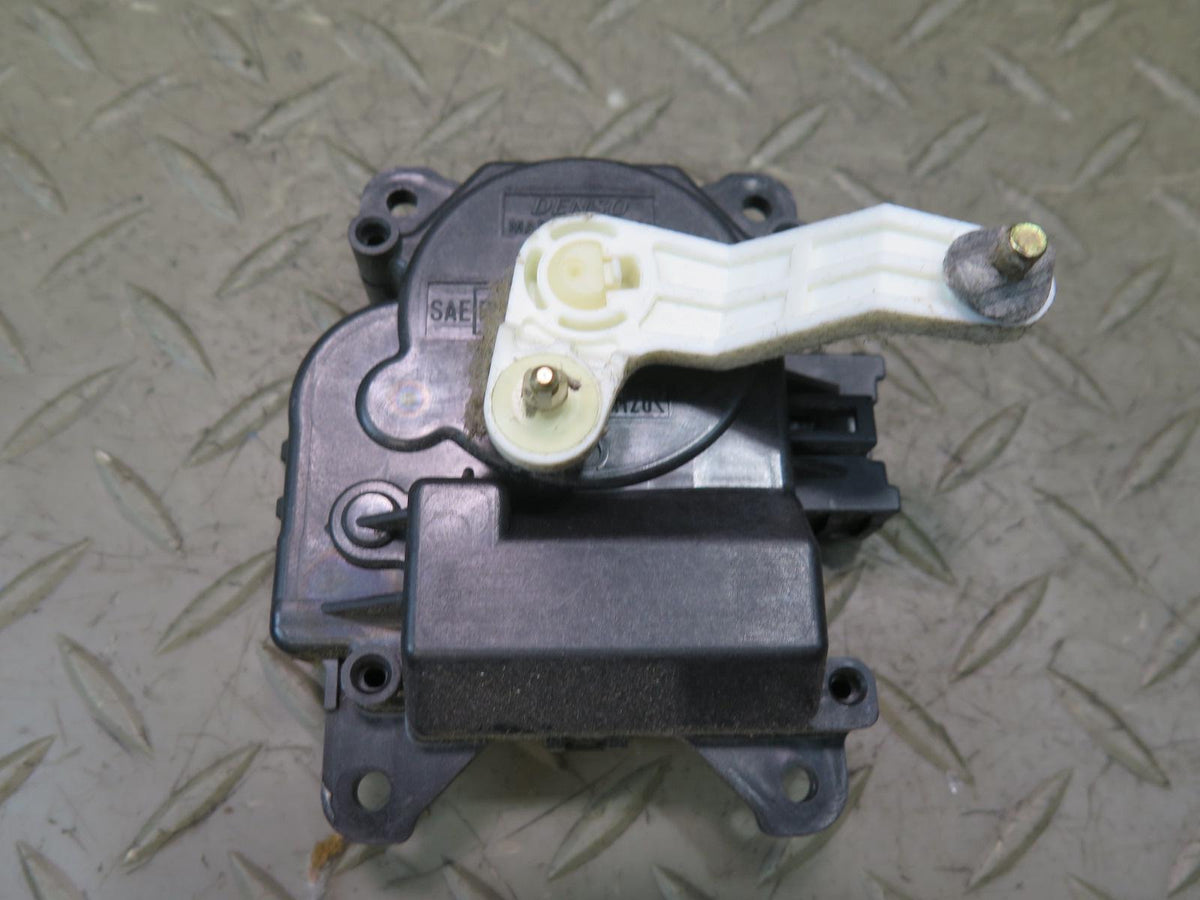 01-05 Lexus JCE10L IS300 Set of 3 A/C Heater Flap Door Actuator Motor OEM