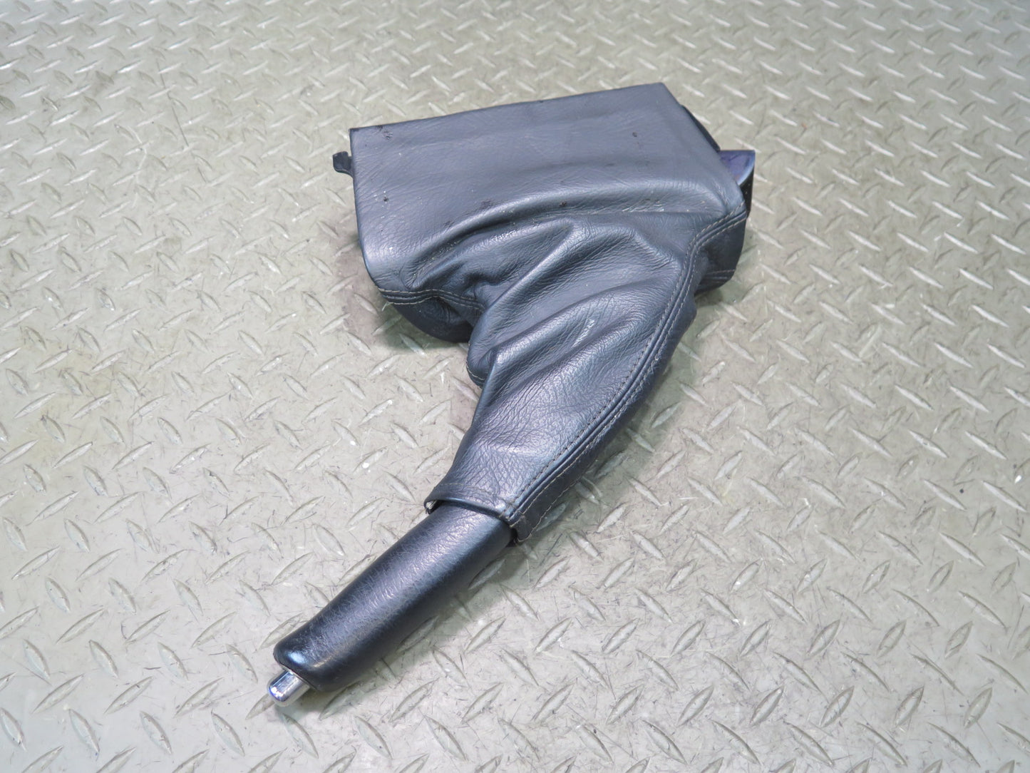 01-05 Lexus JCE10L IS300 Emergency Parking Hand Brake Handle w Boot OEM