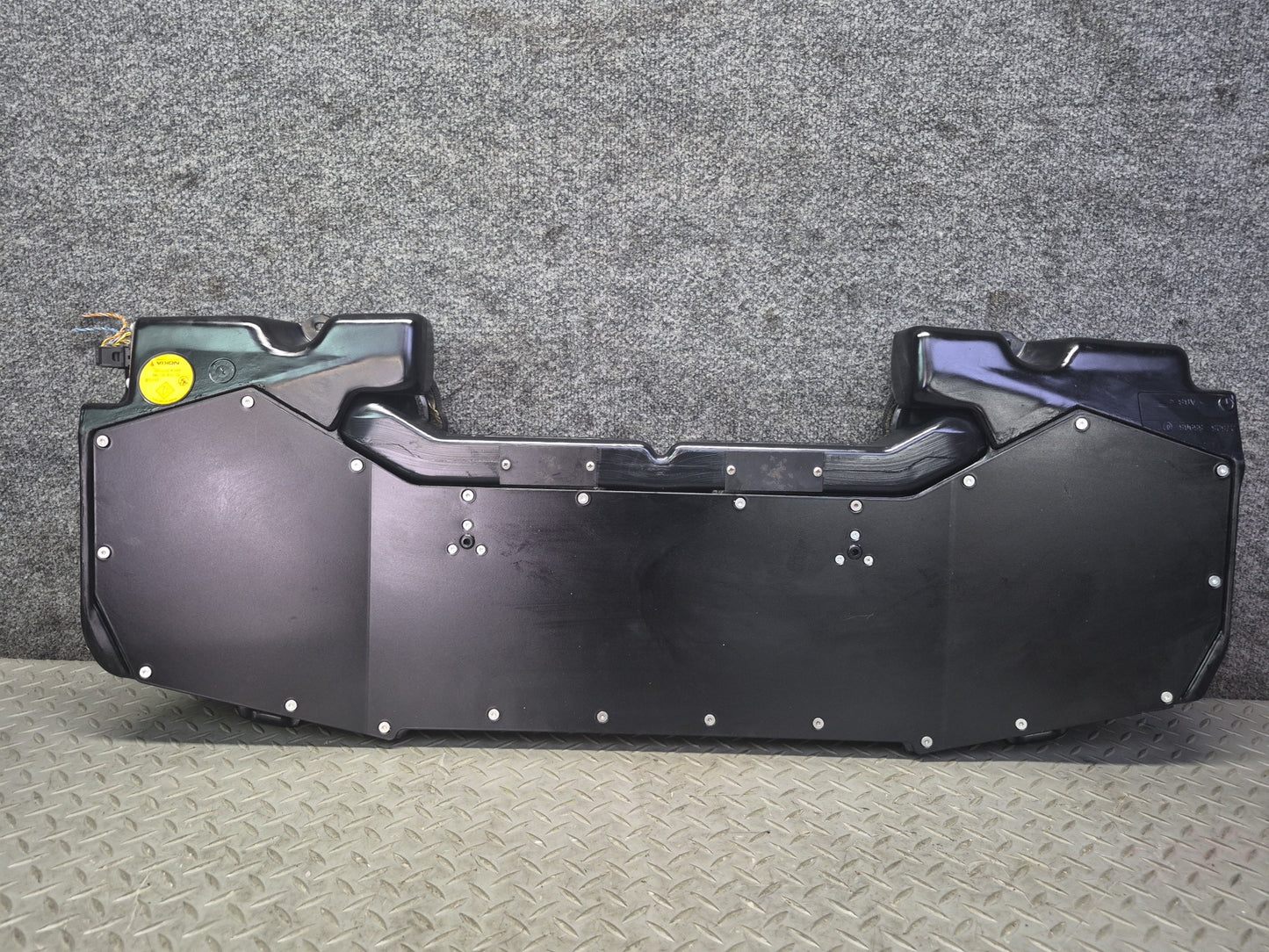 97-03 BMW E39 540i Sedan TOP Hifi Rear Shelf Subwoofer Speaker Box 8360789 OEM