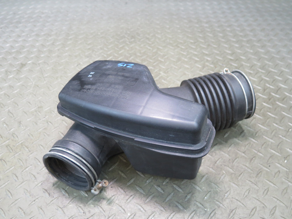 01-05 Lexus JCE10L IS300 Air Intake Clener Resonator Tube Line 17860-46160 OEM