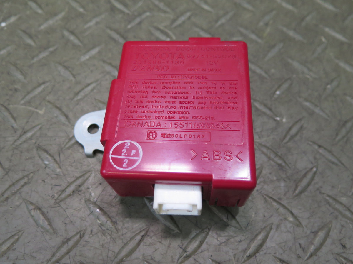 01-05 Lexus JCE10L IS300 Door Receiver Control Module 89741-53070 OEM