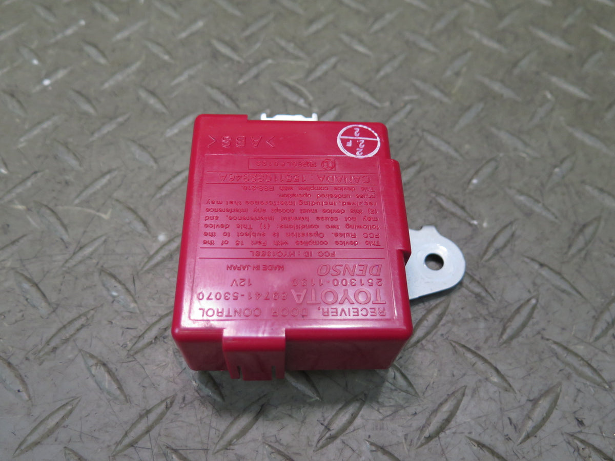 01-05 Lexus JCE10L IS300 Door Receiver Control Module 89741-53070 OEM