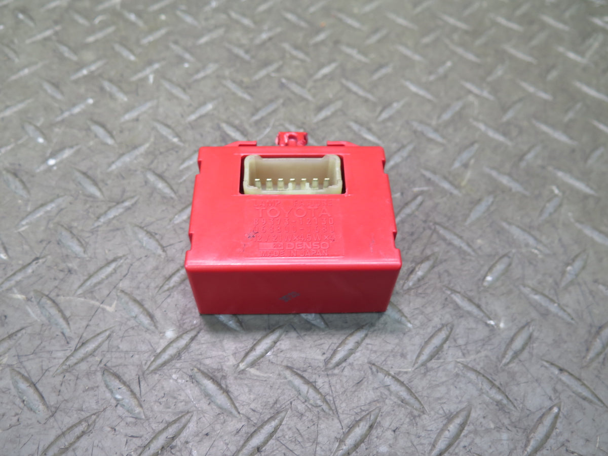 01-05 Lexus JCE10L IS300 Lamp Failure Control Module 89373-12130 OEM