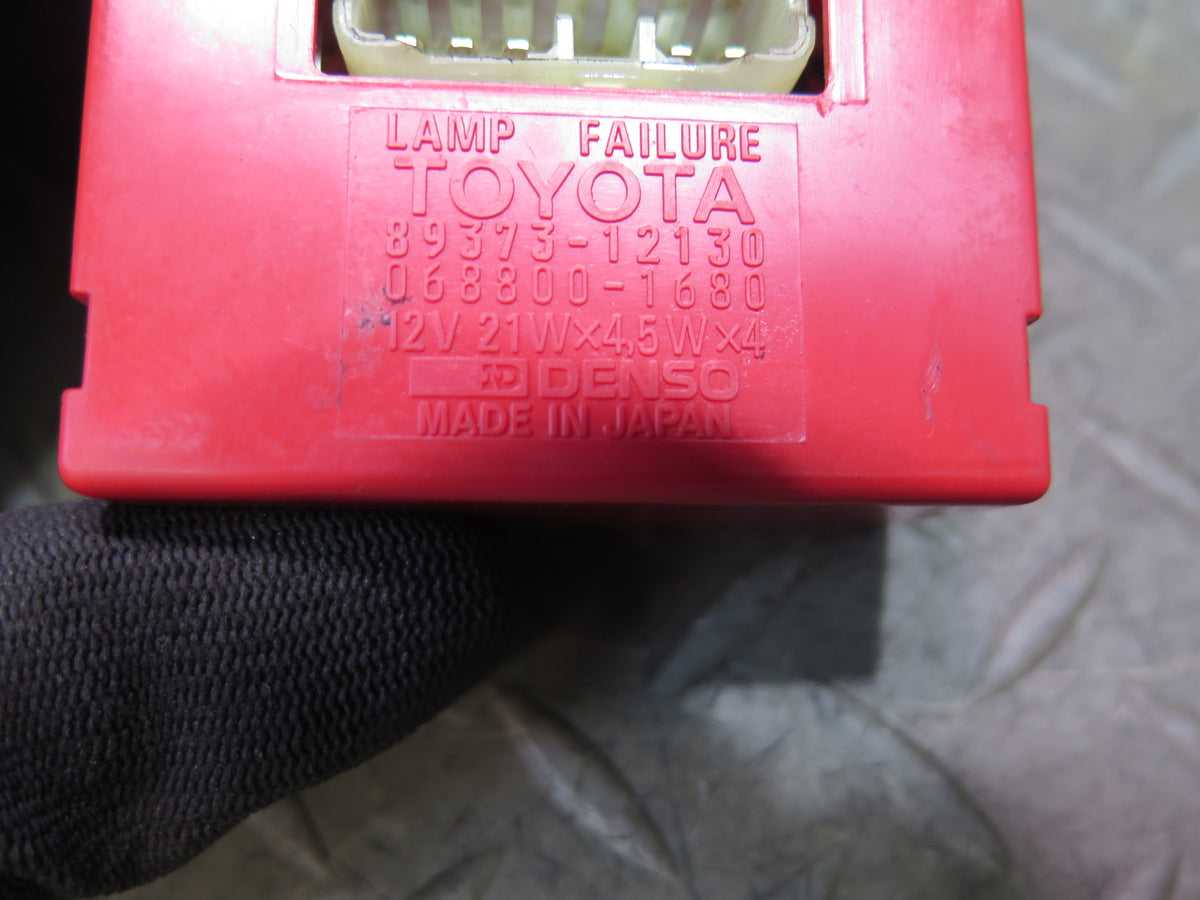 01-05 Lexus JCE10L IS300 Lamp Failure Control Module 89373-12130 OEM