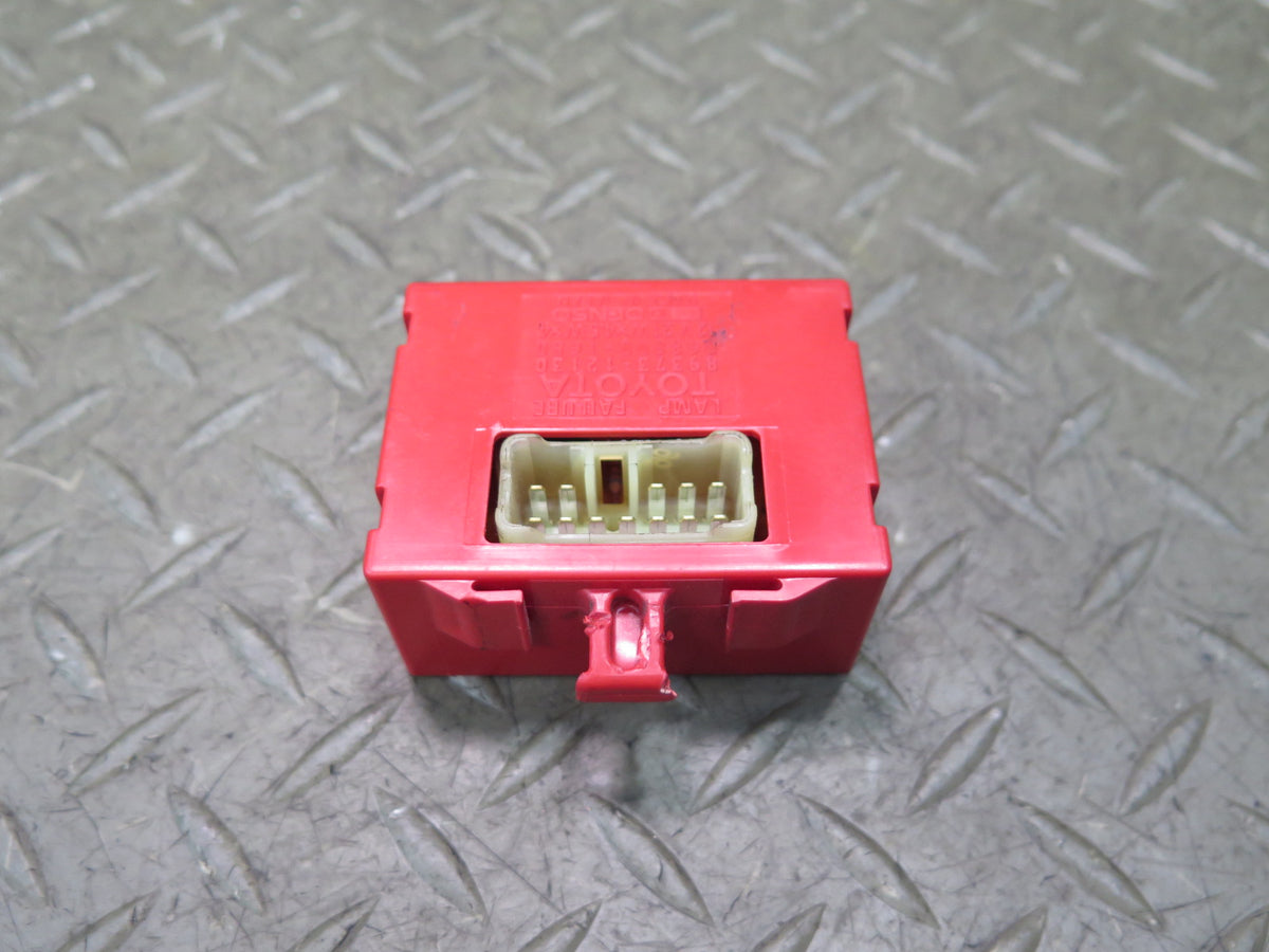01-05 Lexus JCE10L IS300 Lamp Failure Control Module 89373-12130 OEM