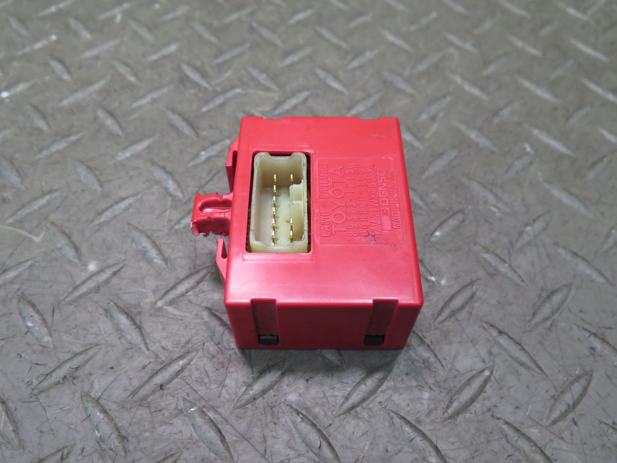 01-05 Lexus JCE10L IS300 Lamp Failure Control Module 89373-12130 OEM