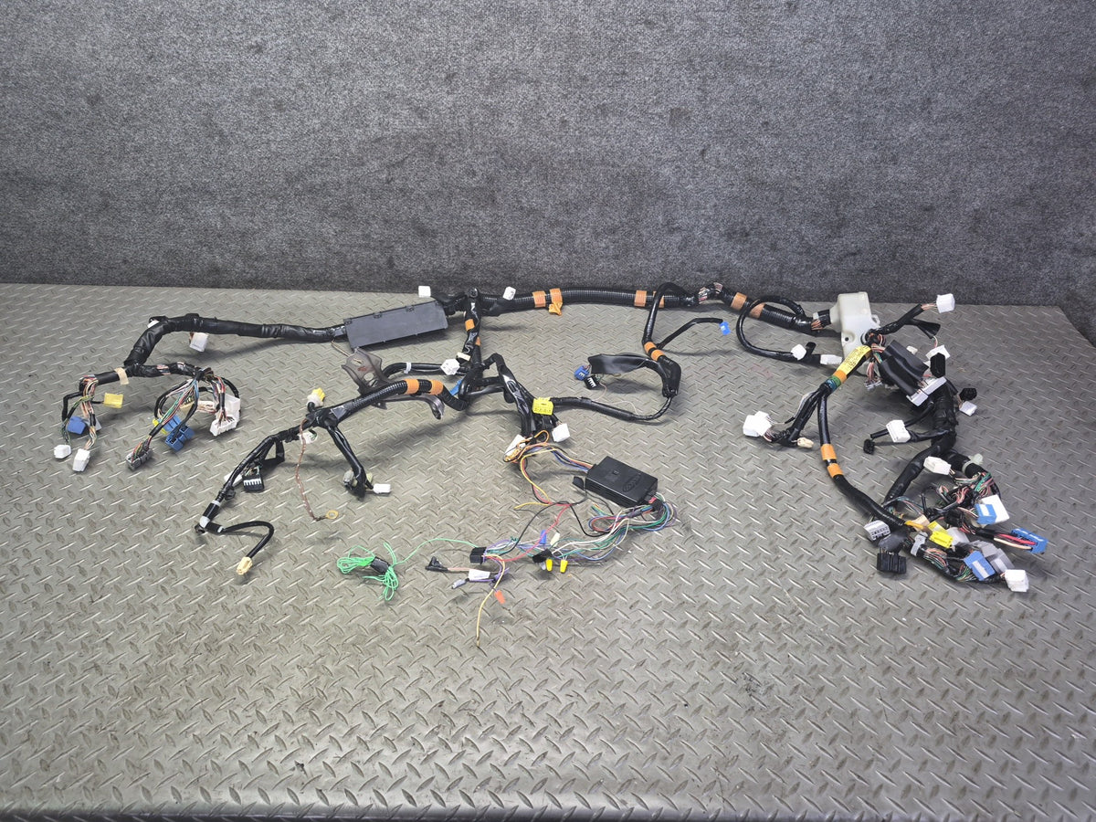03-05 Lexus JCE10L IS300 Sedan A/T Dash Instrument Panel Wire Wiring Harness OEM