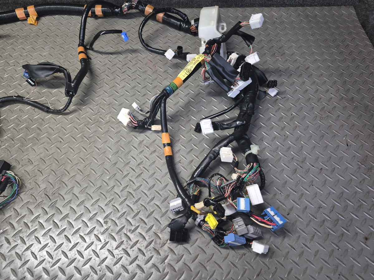 03-05 Lexus JCE10L IS300 Sedan A/T Dash Instrument Panel Wire Wiring Harness OEM