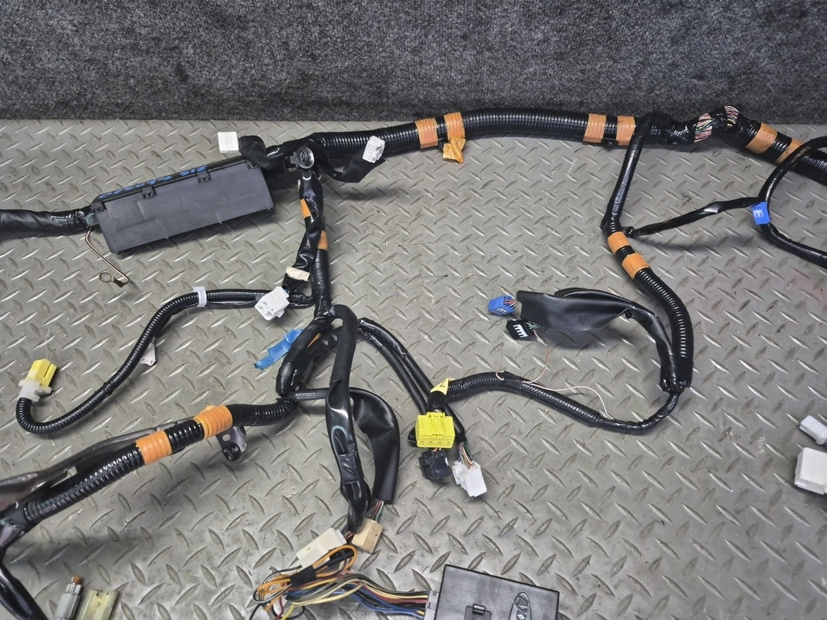 03-05 Lexus JCE10L IS300 Sedan A/T Dash Instrument Panel Wire Wiring Harness OEM