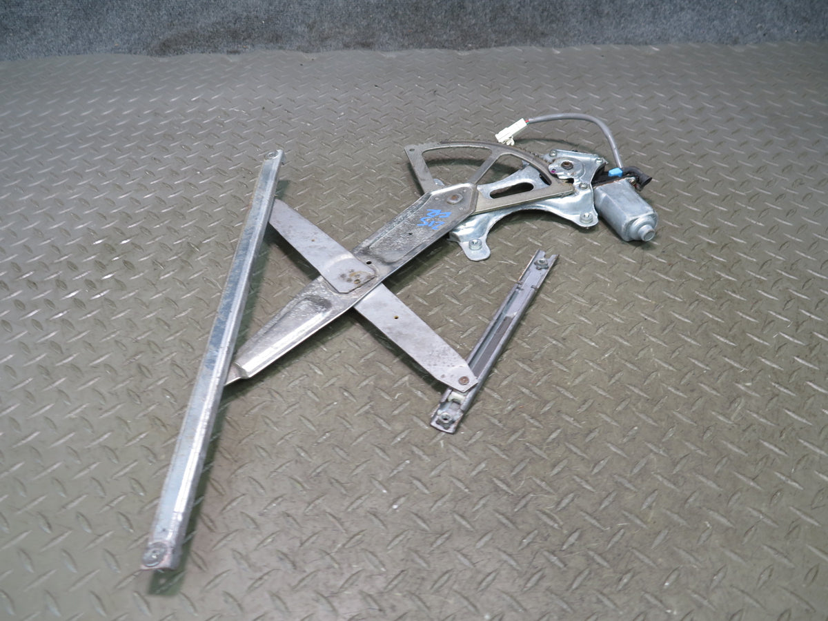 01-05 Lexus JCE10L IS300 Front Right Door Window Regulator w Motor OEM