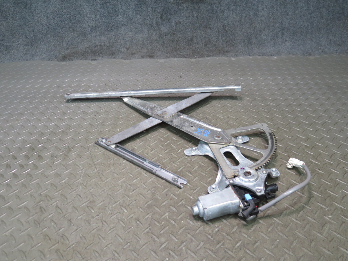 01-05 Lexus JCE10L IS300 Front Right Door Window Regulator w Motor OEM