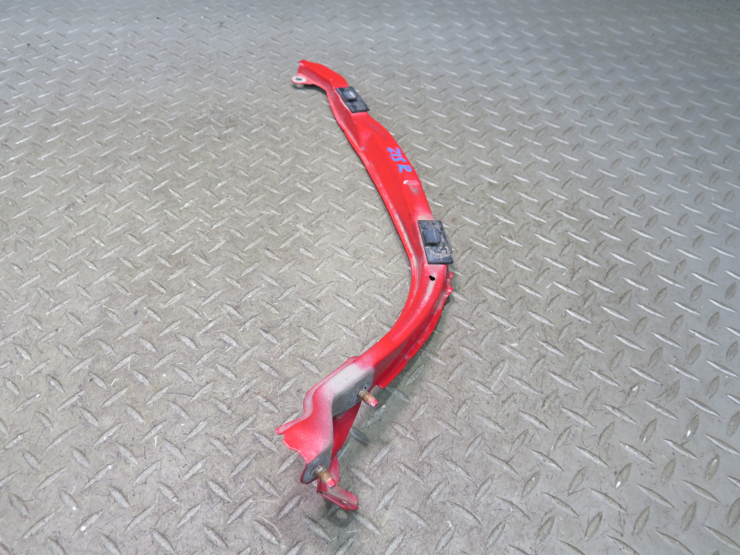 01-05 Lexus JCE10L IS300 Set of 2 Front Headlight Mount Bracket Support RED OEM