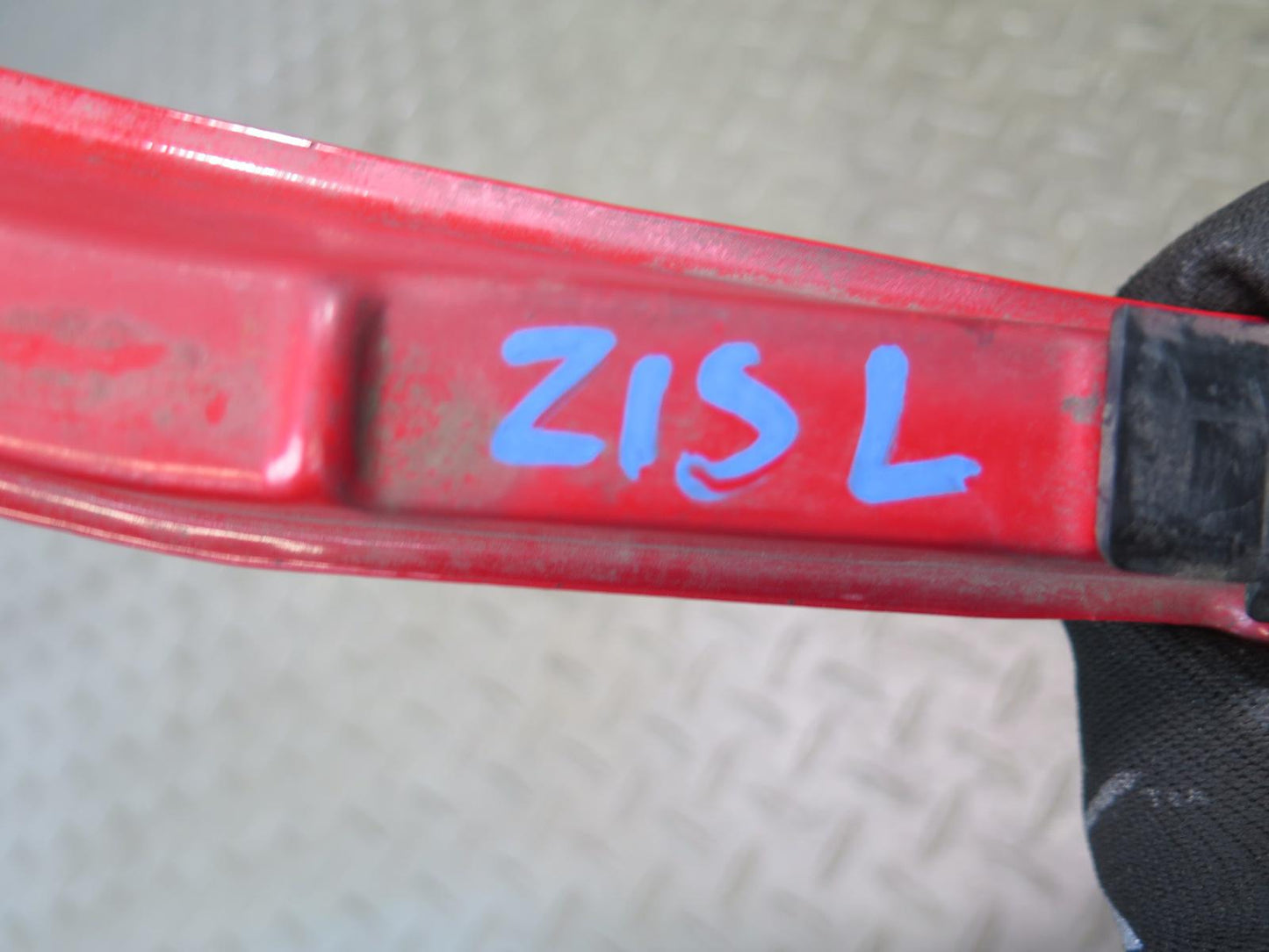 01-05 Lexus JCE10L IS300 Set of 2 Front Headlight Mount Bracket Support RED OEM