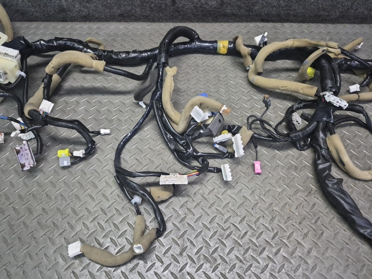 2016 Nissan Z34 370Z Coupe Nismo A/T Main Dash Dashboard Wire Wiring Harness OEM