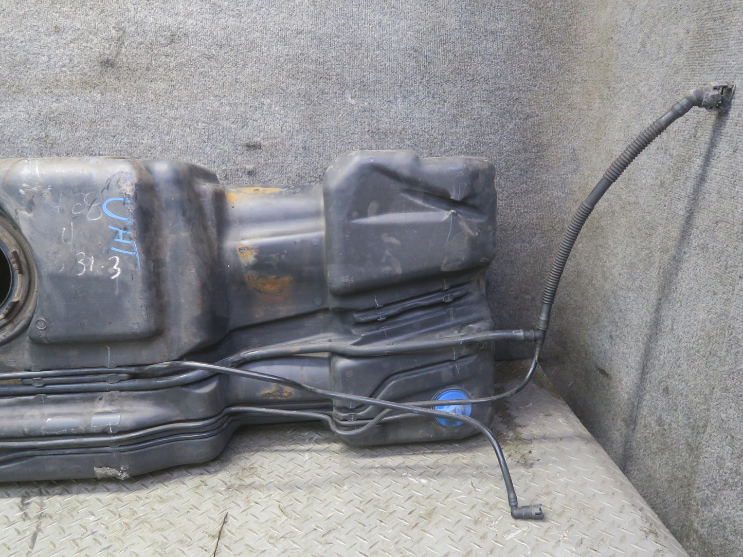 2004-2007 Hummer H2 6.0L Gas Fuel Tank Unit