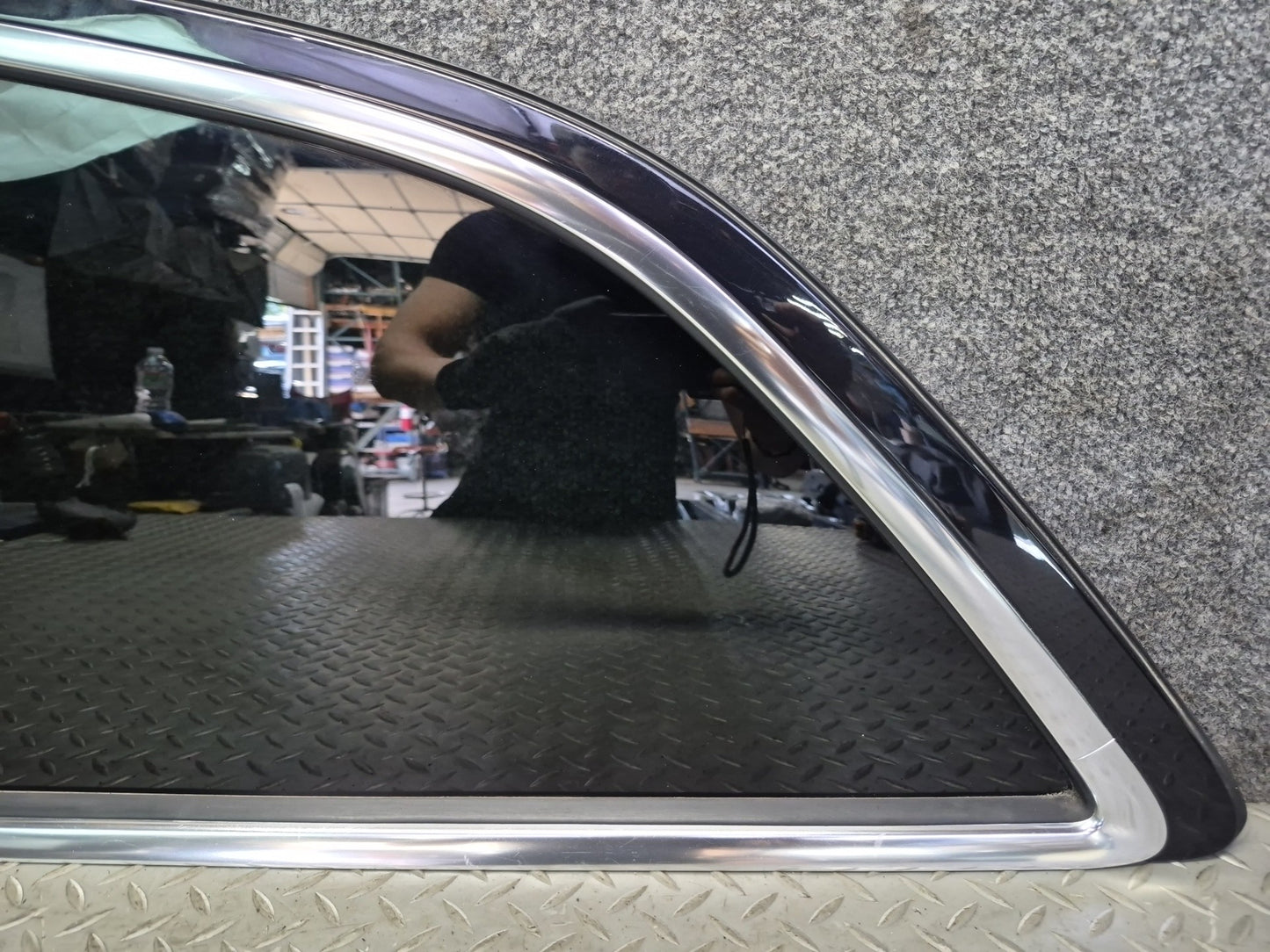 07-15 Audi 4L Q7 Rear Left Quarter Glass Window OEM