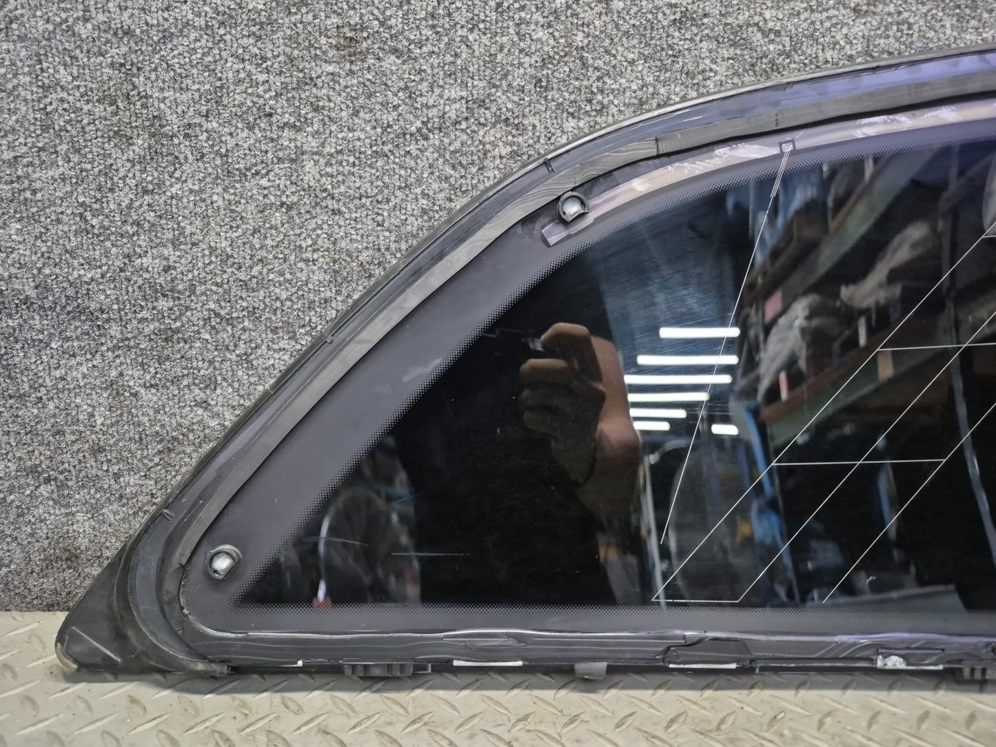 07-15 Audi 4L Q7 Rear Left Quarter Glass Window OEM