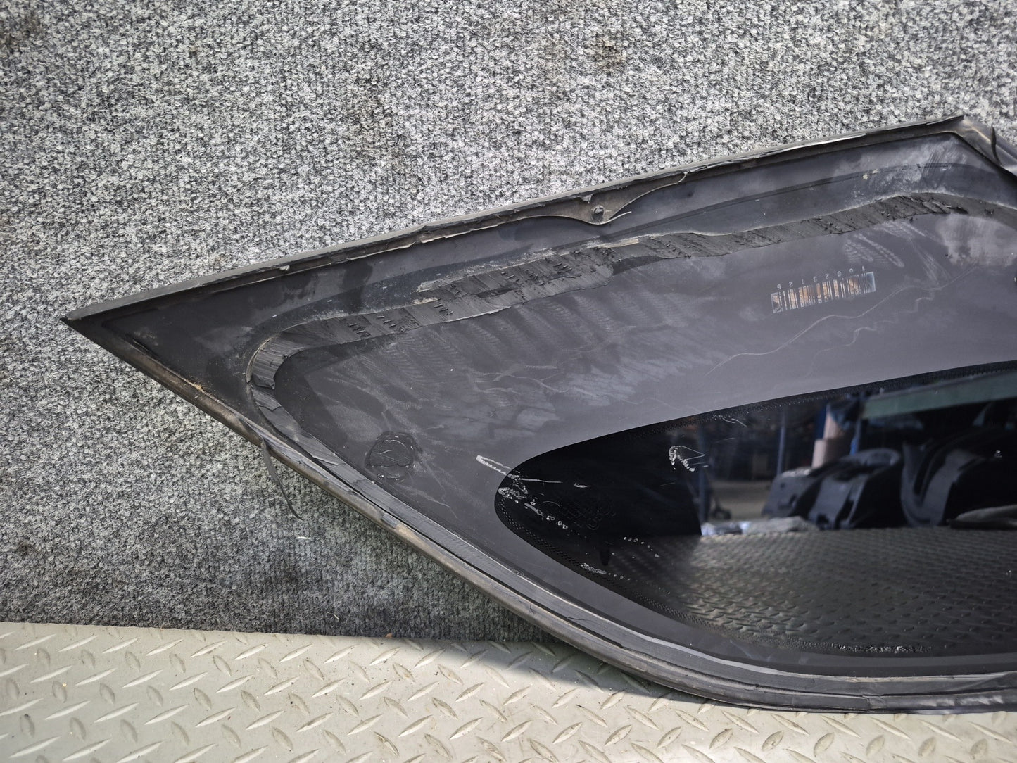 2012-2015 Mercedes W166 Ml-class Rear Left Quarter Glass Window
