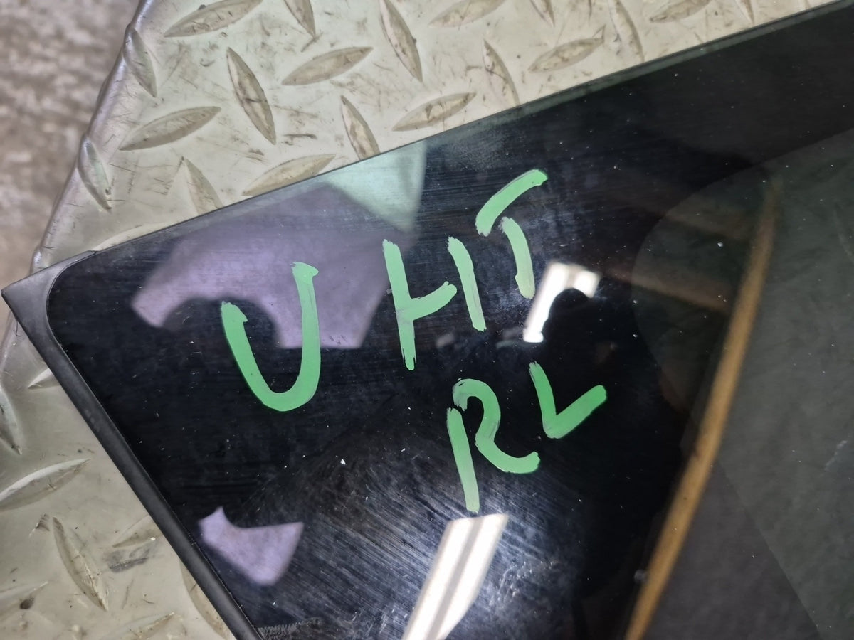 2003-2007 Hummer H2 Rear Left Driver Side Quarter Glass Window