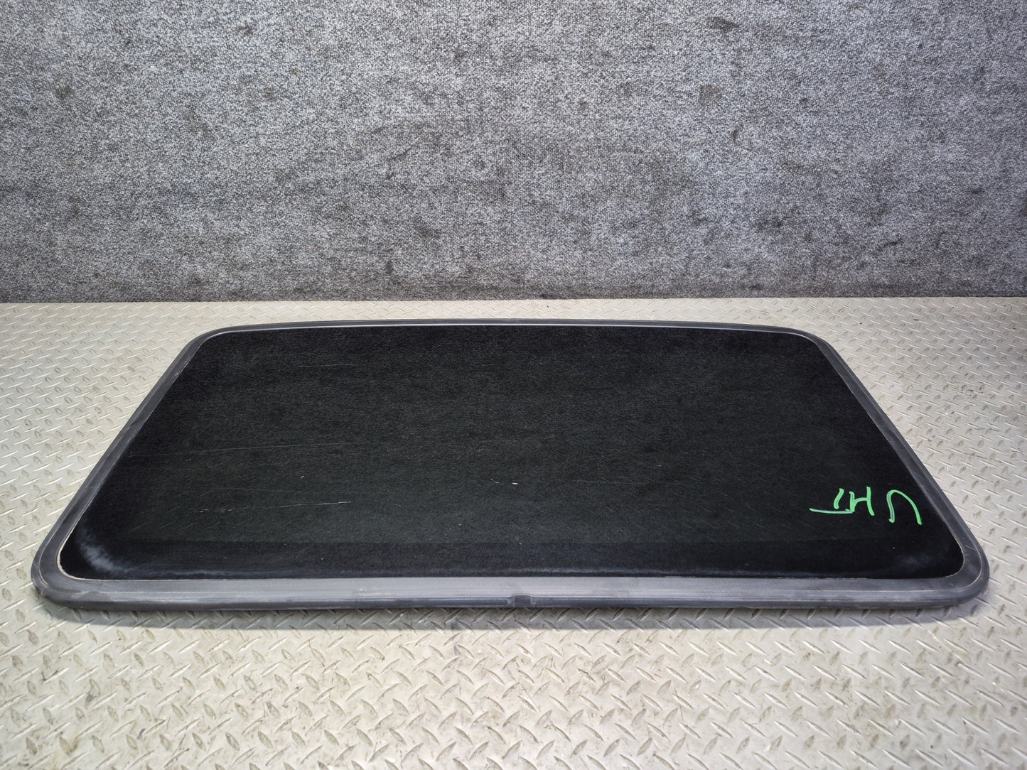 2003-2009 Hummer H2 Front Upper Sunroof Glass  Window Panel
