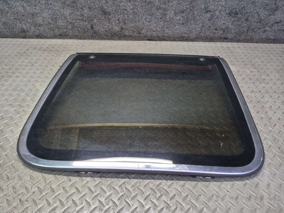 85-89 Nissan Z31 300ZX 2+2 Right  T-top Roof Glass Panel w Lock Latch & Trim OEM