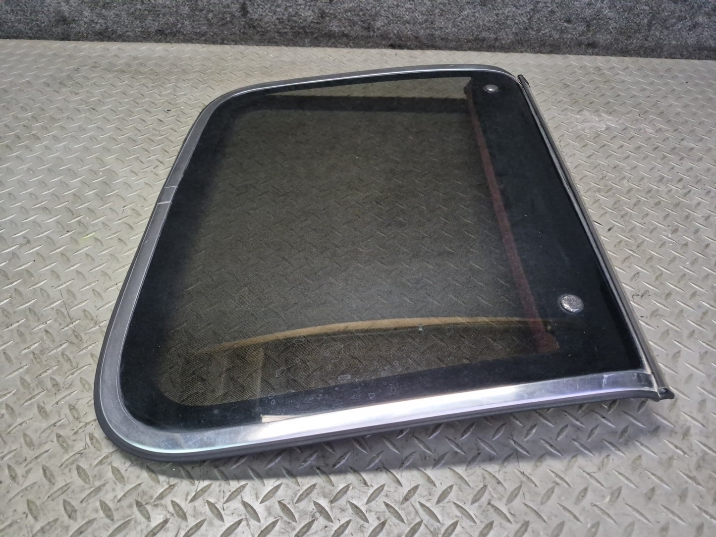 85-89 Nissan Z31 300ZX 2+2 Left T-top Roof Glass Panel w Lock Latch & Trim OEM