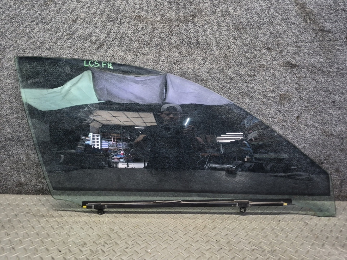 07-17 Lexus UVF46L LS600h LS460 Front Right Door Glass Window OEM