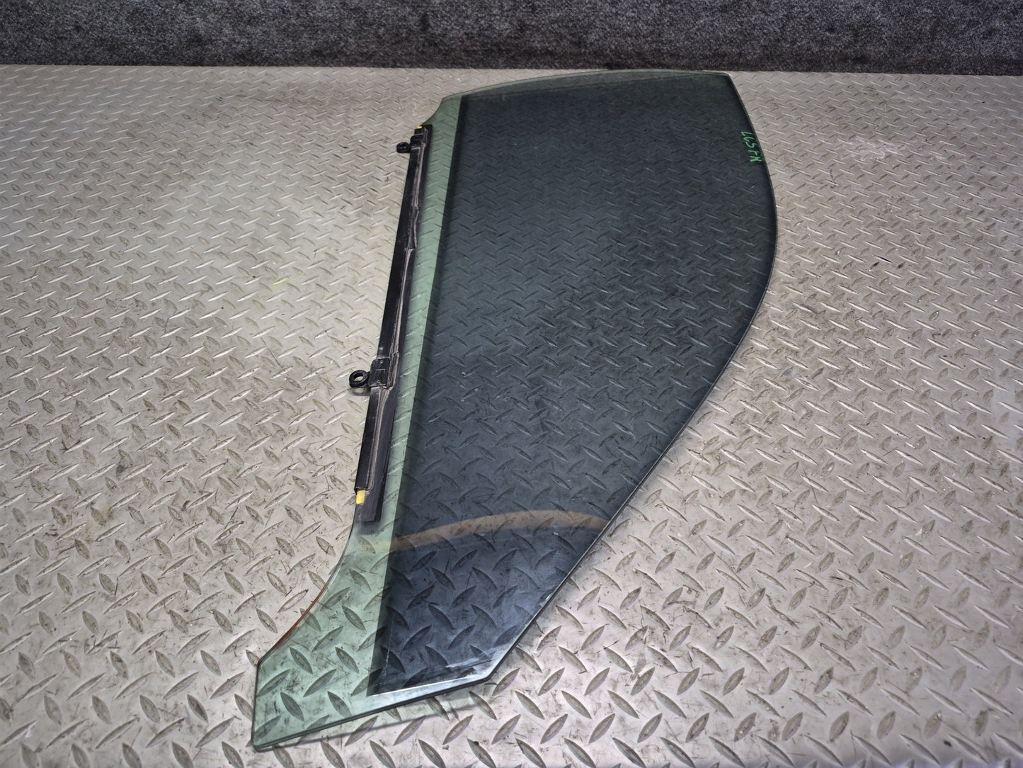 07-17 Lexus UVF46L LS600h LS460 Front Right Door Glass Window OEM