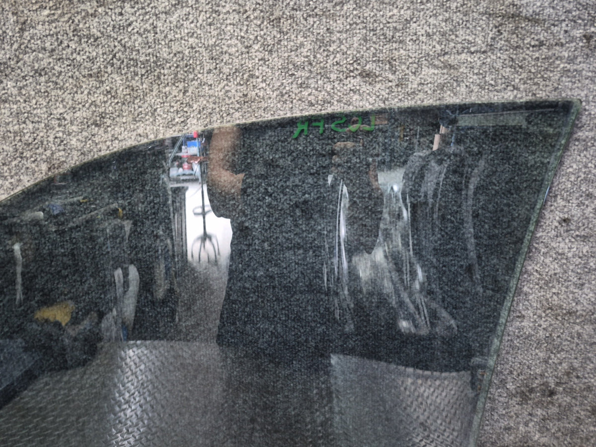 07-17 Lexus UVF46L LS600h LS460 Front Right Door Glass Window OEM
