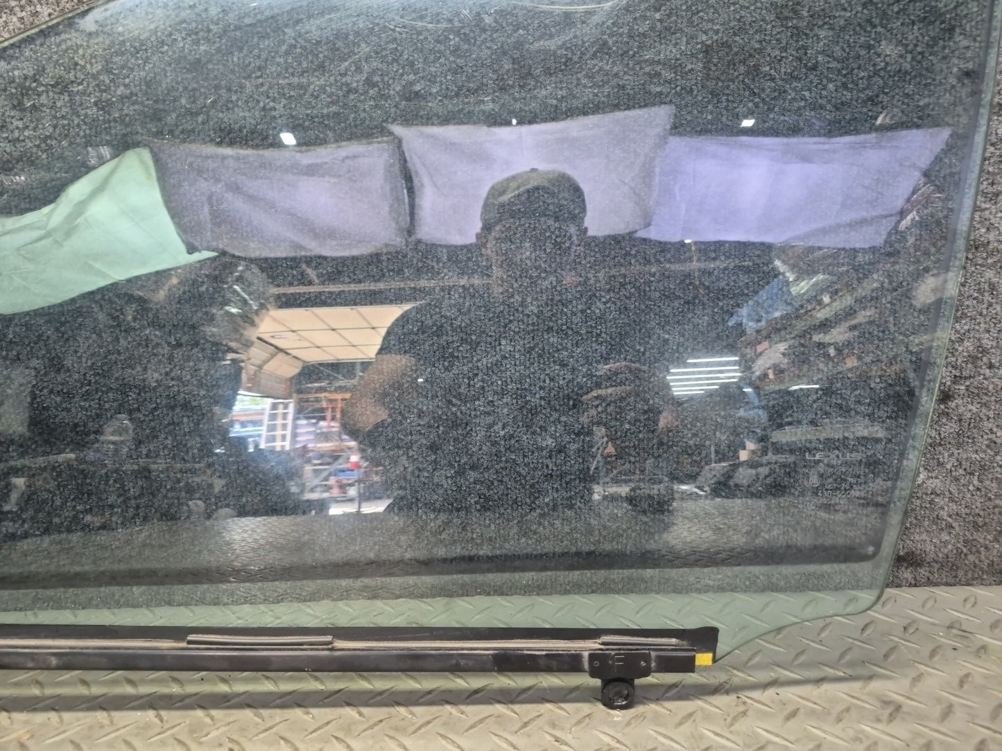 07-17 Lexus UVF46L LS600h LS460 Front Left Door Glass Window OEM
