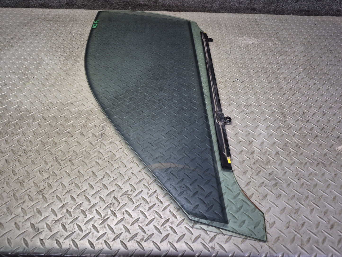 07-17 Lexus UVF46L LS600h LS460 Front Left Door Glass Window OEM