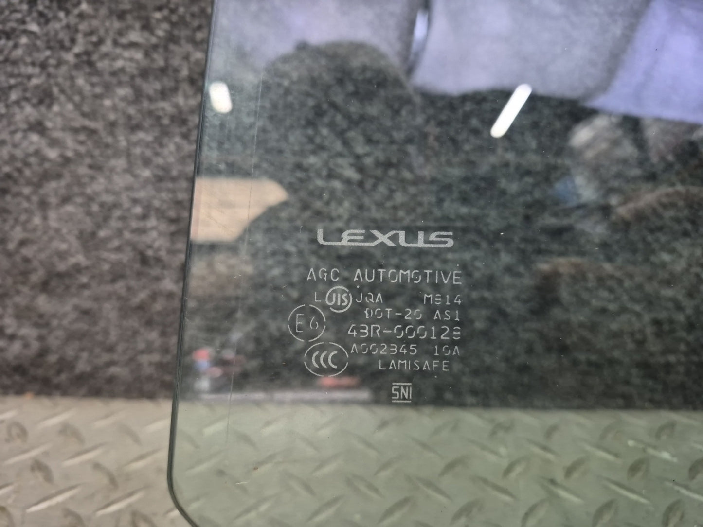 07-17 Lexus UVF46L LS600h LS600hL LS460 Rear Left Door Glass Window OEM