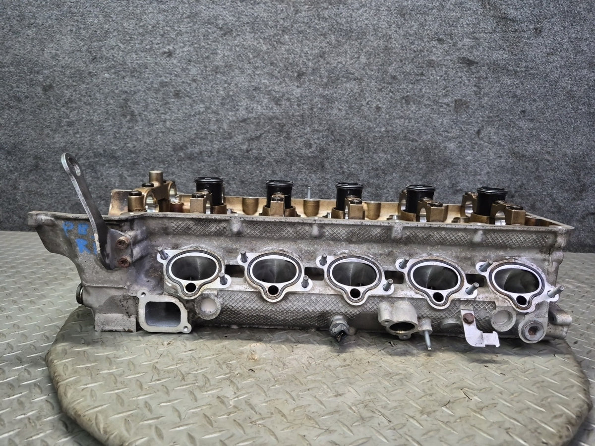 2006-2010 BMW E64 E63 M6 S85 V10 Engine Right Side Cylinder Head Assembly