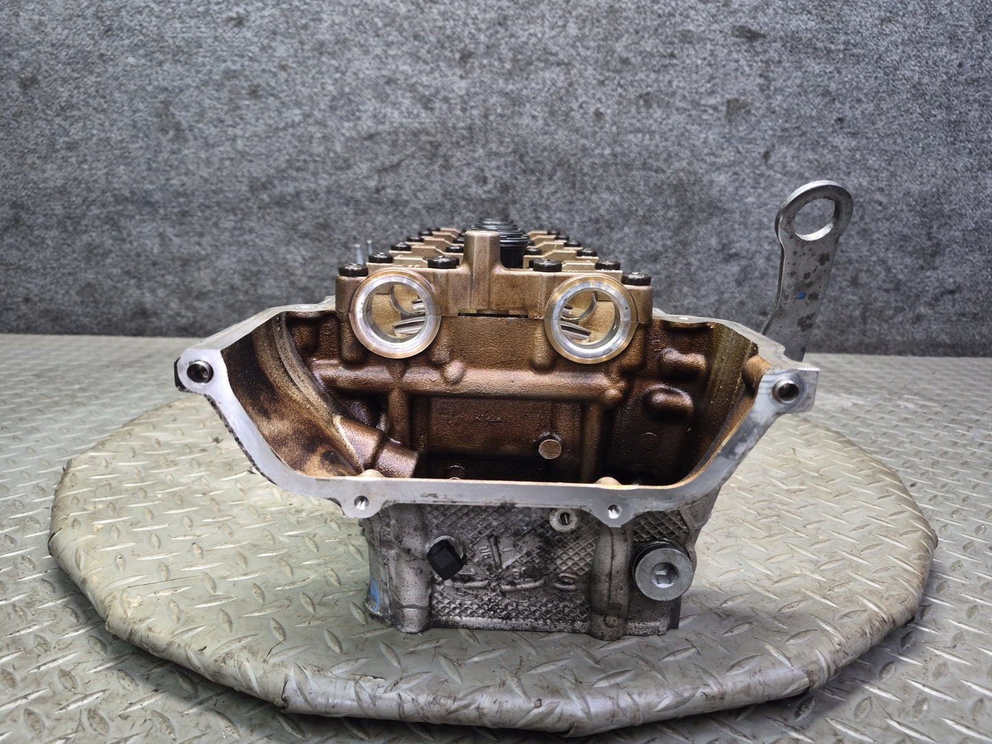 2006-2010 BMW E64 E63 M6 S85 V10 Engine Right Side Cylinder Head Assembly