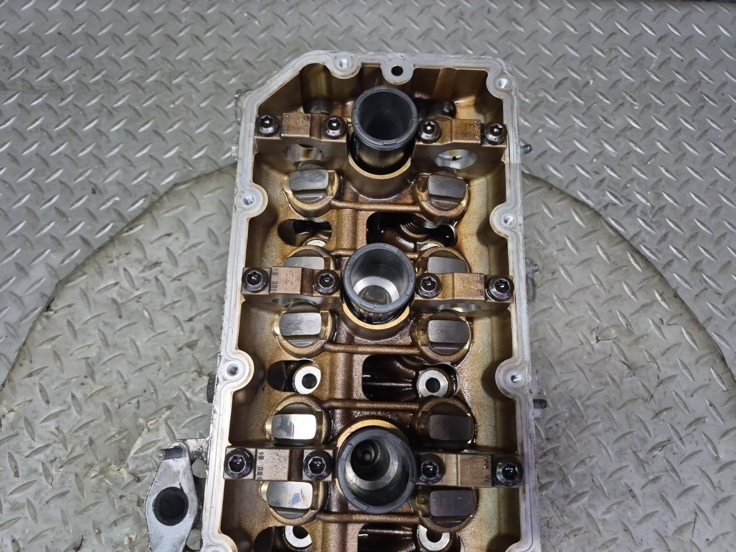 2006-2010 BMW E64 E63 M6 S85 V10 Engine Right Side Cylinder Head Assembly