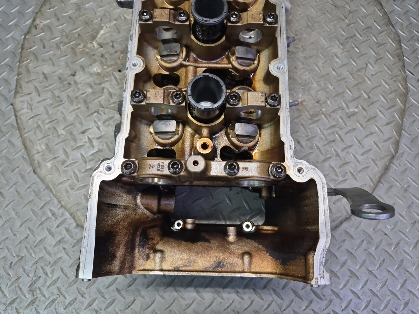2006-2010 BMW E64 E63 M6 S85 V10 Engine Right Side Cylinder Head Assembly