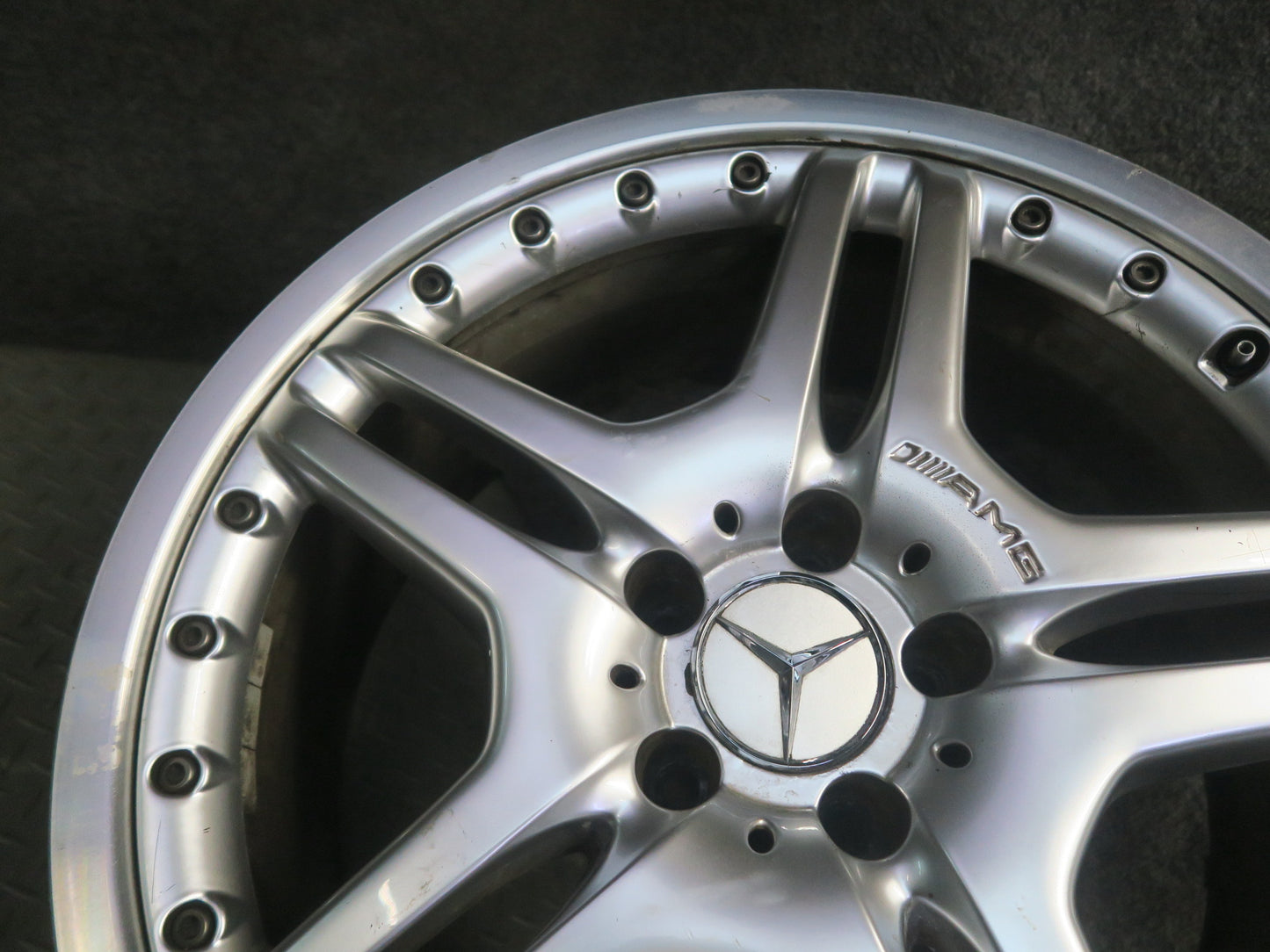 03-12 Mercedes R230 AMG Front 19" R19 Alloy Wheel Rim 19x8.5J ET30 Silver OEM