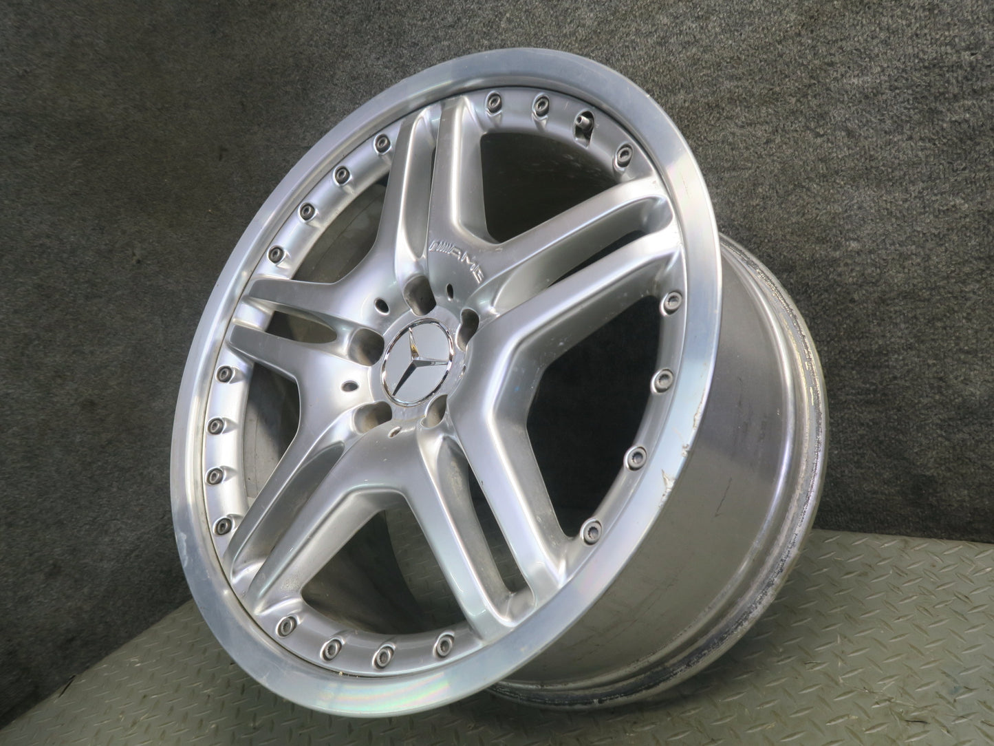 03-12 Mercedes R230 AMG Rear 19" R19 Alloy Wheel Rim 19x10J ET28 Silver OEM
