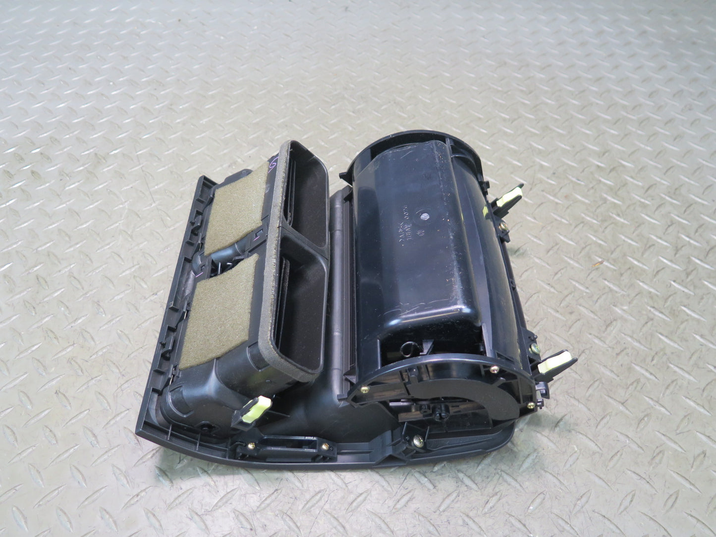 04-05 Lexus JCE10L IS300 Front Center Dash AC Air Vent w Storage Black Damaged