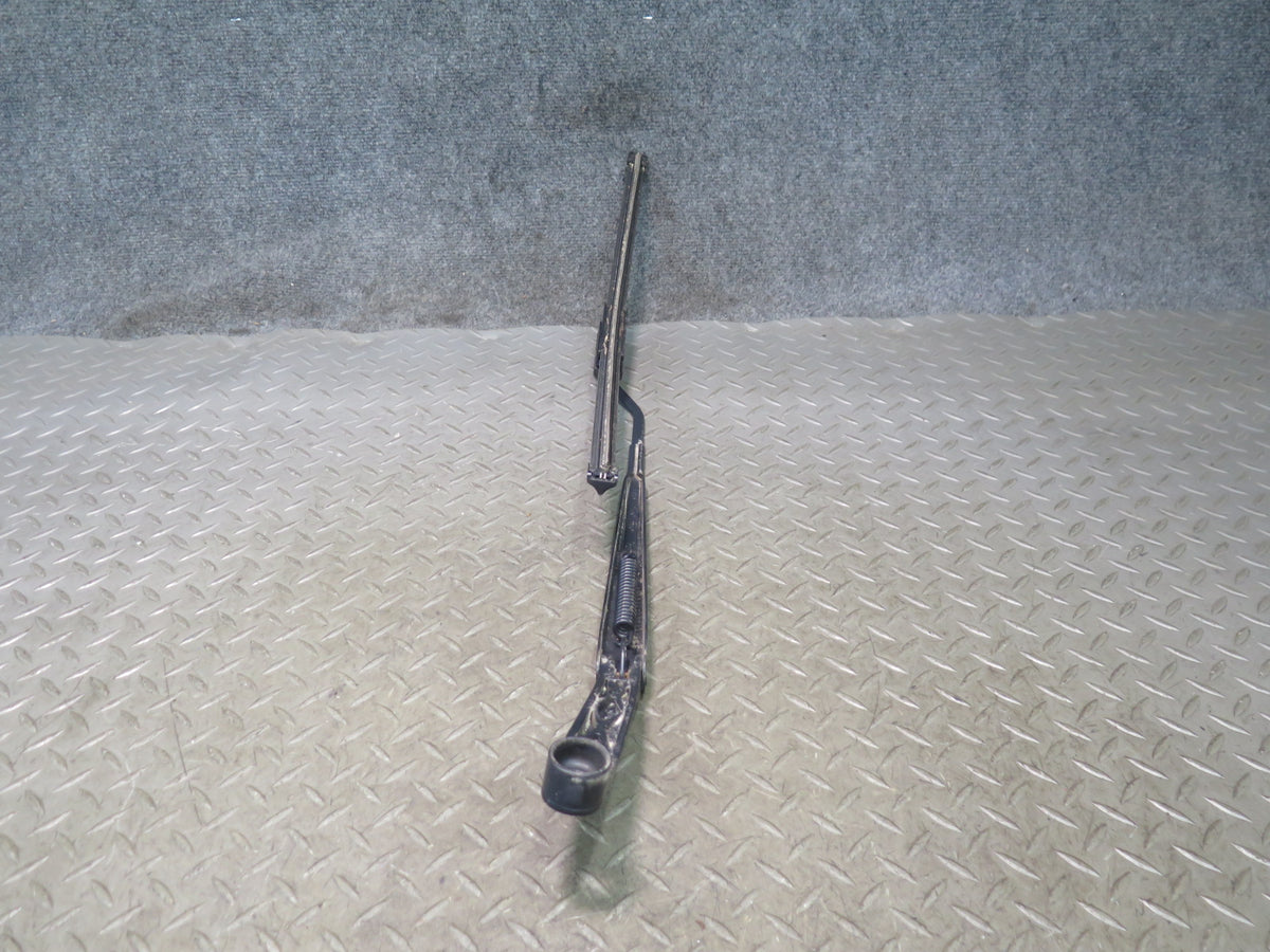 01-05 Lexus JCE10L IS300 Set of 2 Front Left & Right Windshield Wiper Arm OEM