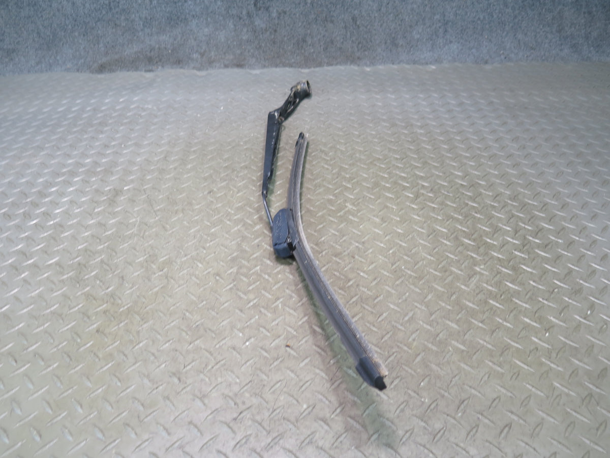 01-05 Lexus JCE10L IS300 Set of 2 Front Left & Right Windshield Wiper Arm OEM
