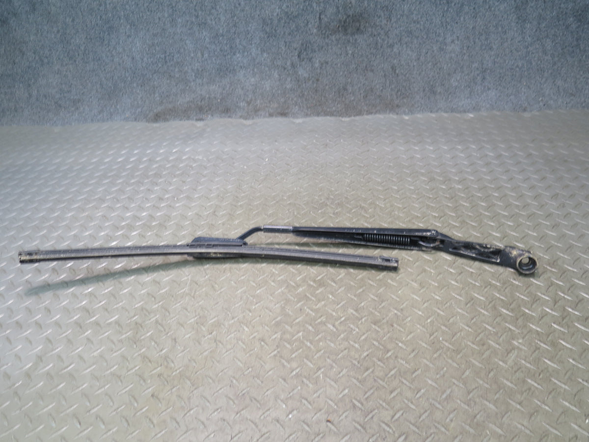 01-05 Lexus JCE10L IS300 Set of 2 Front Left & Right Windshield Wiper Arm OEM
