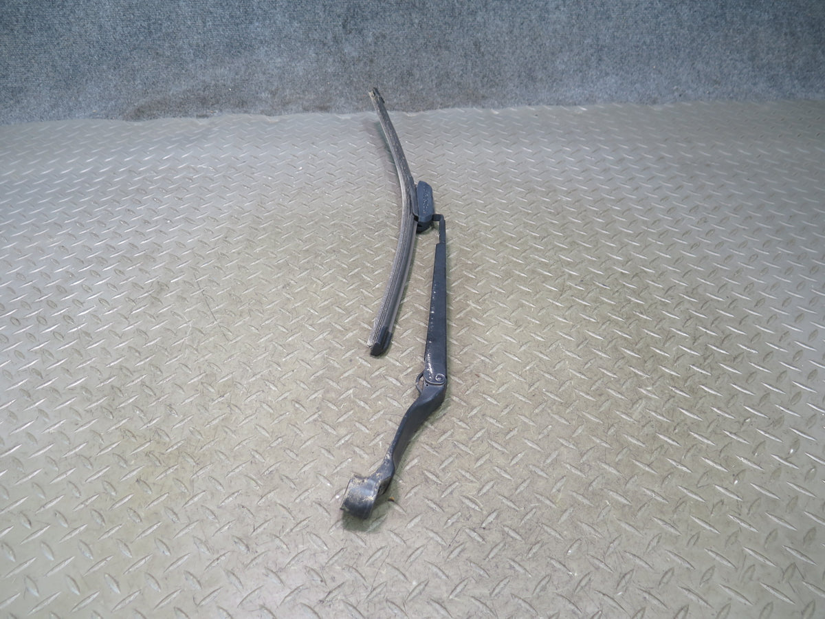 01-05 Lexus JCE10L IS300 Set of 2 Front Left & Right Windshield Wiper Arm OEM
