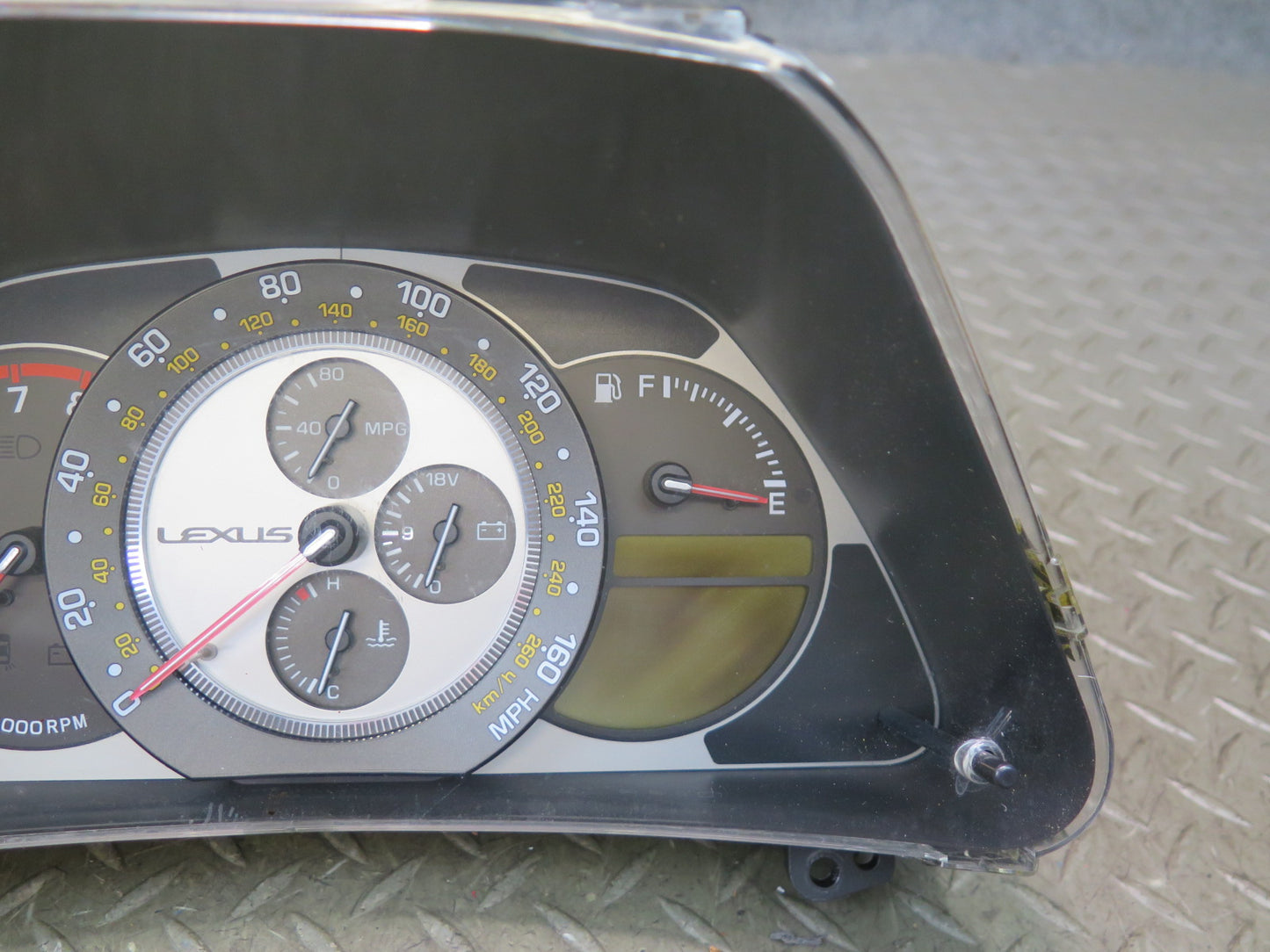 04-05 Lexus IS300 A/T Speedometer Instrument Gauge Cluster 83800-53431 OEM