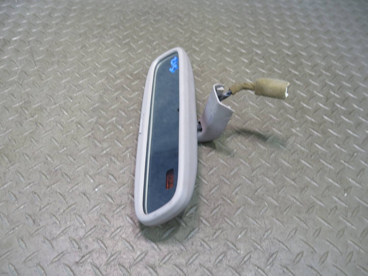 02-05 Lexus JCE10L IS300 Auto Dimming Interior Rear View Mirror w Compass OEM