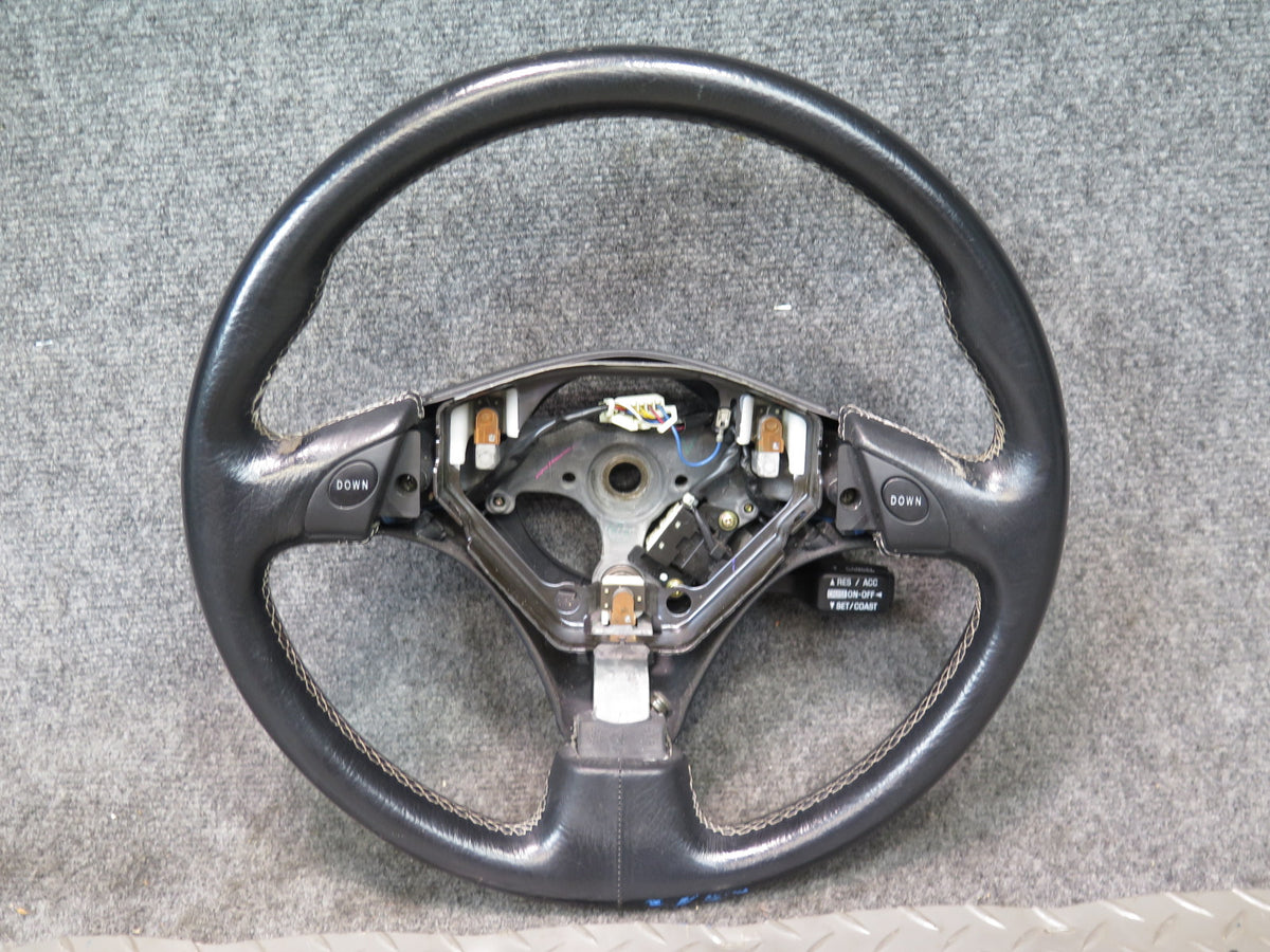 01-05 Lexus JCE10L IS300 A/T Leather Steering Black w Cruise Switch OEM