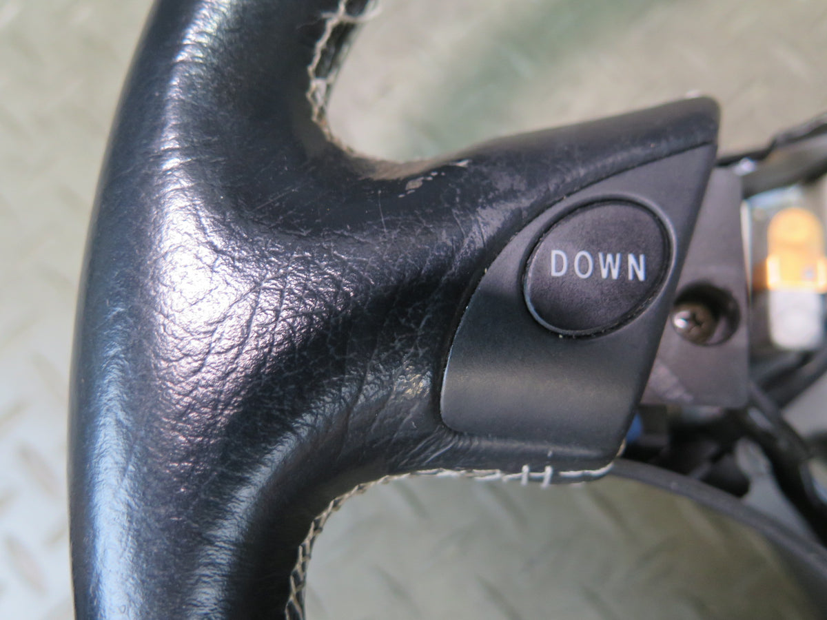 01-05 Lexus JCE10L IS300 A/T Leather Steering Black w Cruise Switch OEM