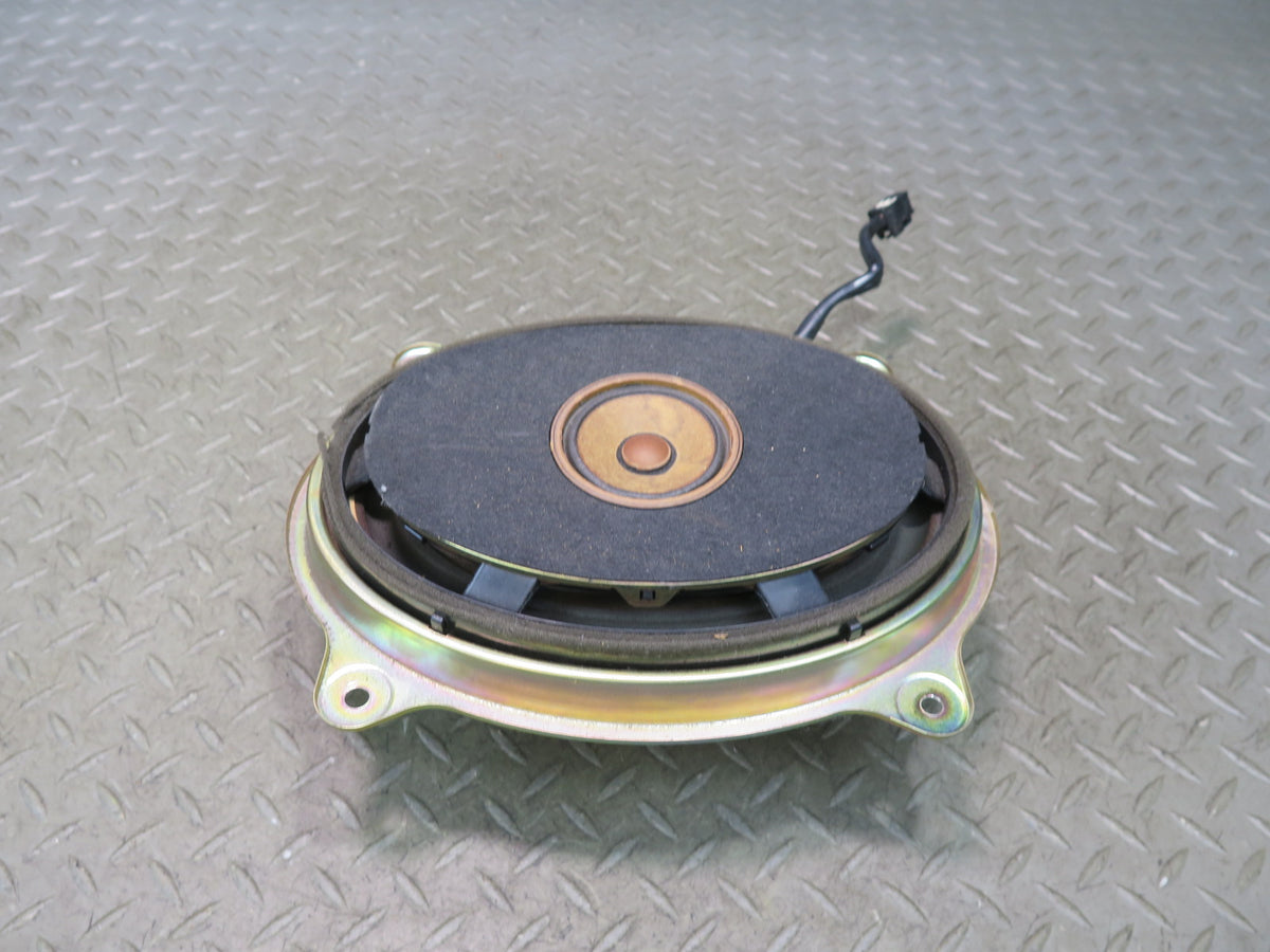 01-05 Lexus JCE10L IS300 Rear Deck Speaker 86160-53110 OEM